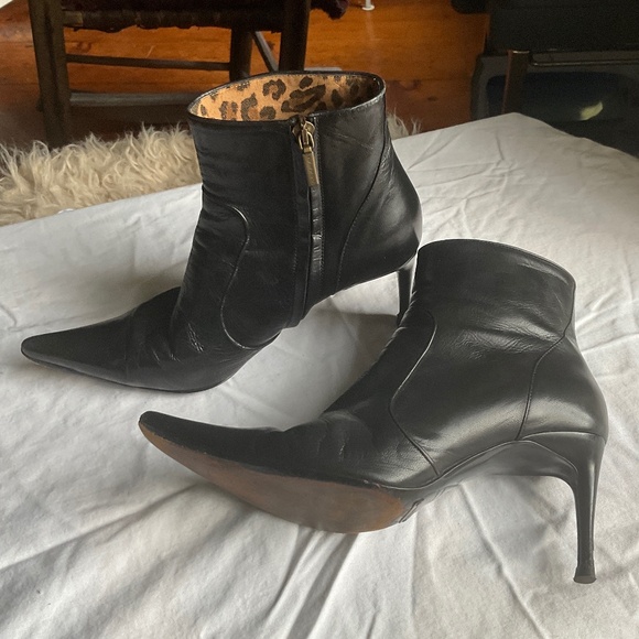Dolce & Gabbana pointed toe high heeled bootie size 36.5 - Picture 1 of 14